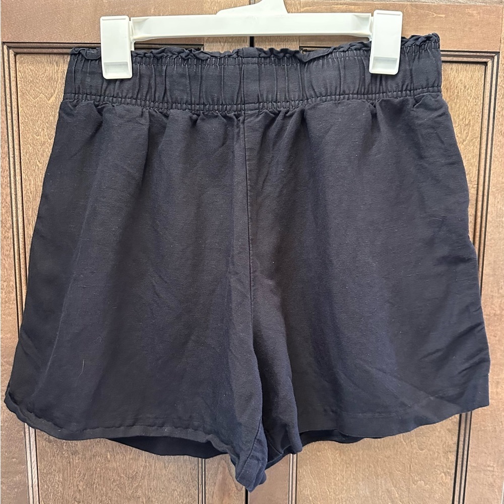H&M Linen Blend Women's Black Casual Shorts Size Medium
